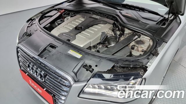 Audi A8 6.3 FSI Quattro LWB D4 2012 — фото 6