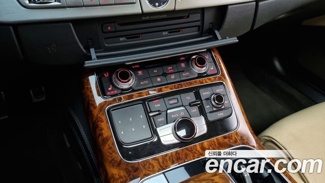 Audi A8 6.3 FSI Quattro LWB D4 2012 — фото 17