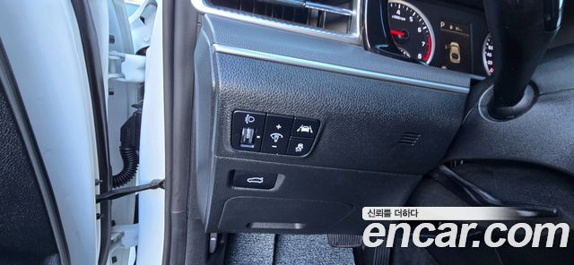 Kia K5 (III) 2.0 Prestige 2021 — фото 19