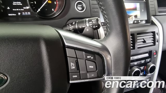 Land Rover Discovery Sport 2.0 TD4 SE (150PS) 2017 — фото 17
