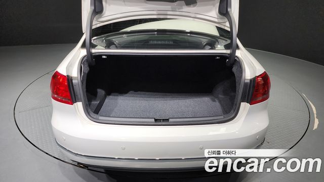 Volkswagen Passat 1.8 TSI B7 2015 — фото 20