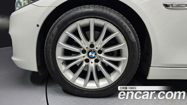 BMW 5 Series (F10) 528i xDrive Luxury 2015 — фото 5