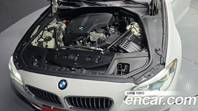 BMW 5 Series (F10) 528i xDrive Luxury 2015 — фото 6