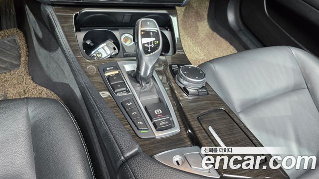 BMW 5 Series (F10) 528i xDrive Luxury 2015 — фото 9