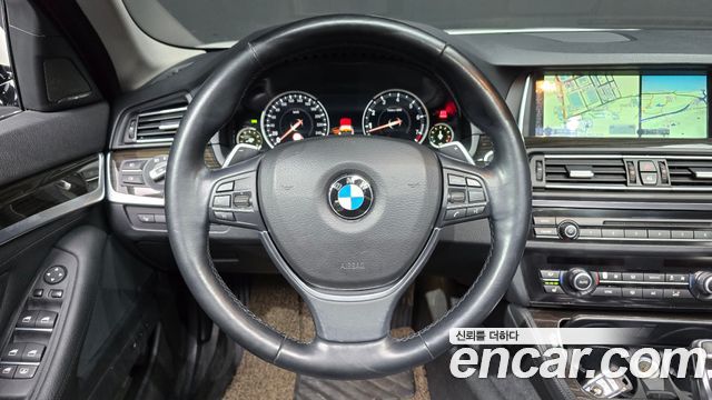 BMW 5 Series (F10) 528i xDrive Luxury 2015 — фото 13