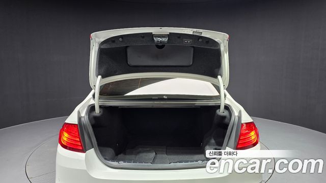 BMW 5 Series (F10) 528i xDrive Luxury 2015 — фото 20