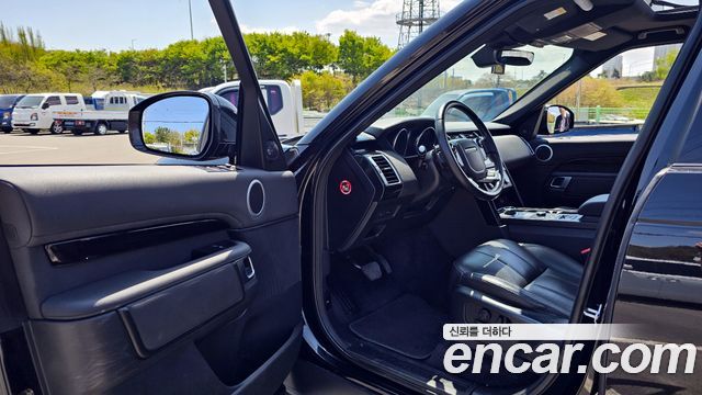 Land Rover Discovery 5 2.0 SD4 SE 2019 — фото 11