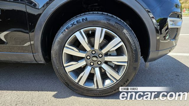 Land Rover Discovery Sport 2.0 TD4 HSE Luxury 2019 — фото 5