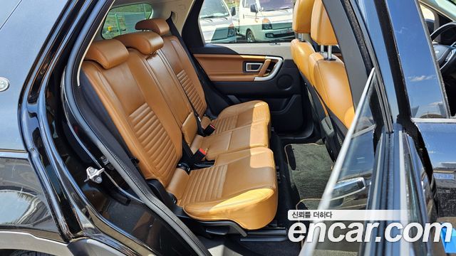 Land Rover Discovery Sport 2.0 TD4 HSE Luxury 2019 — фото 13
