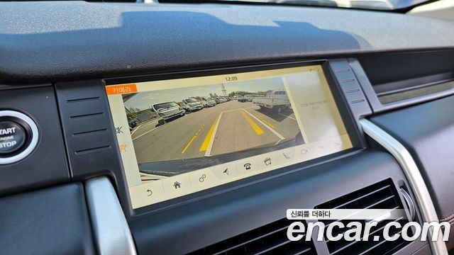 Land Rover Discovery Sport 2.0 TD4 HSE Luxury 2019 — фото 16