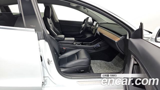 Tesla Model 3 Standard Range Plue RWD 2020 — фото 15