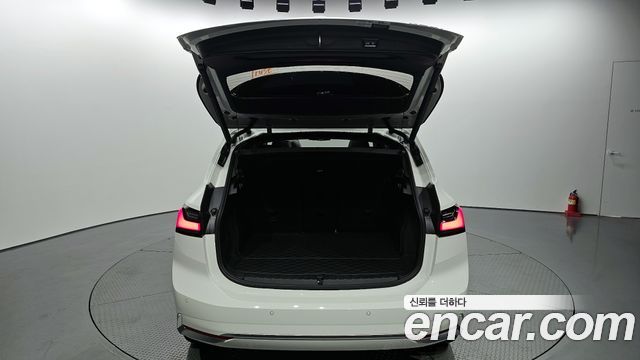 BMW 2 Series Active Tourer (U06) 220i Luxury 2025 — фото 20