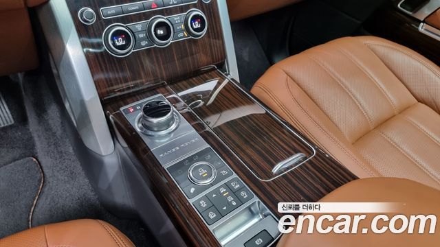 Land Rover Range Rover (IV) 5.0 SC AB 2017 — фото 9