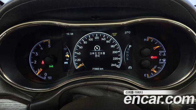 Jeep Grand Cherokee 3.0 Diesel Overland Summit WK2 2015 — фото 8