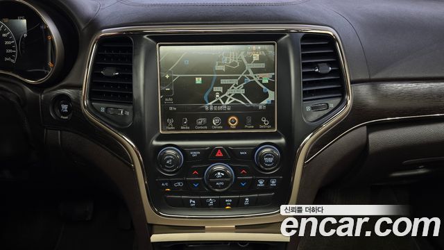 Jeep Grand Cherokee 3.0 Diesel Overland Summit WK2 2015 — фото 14