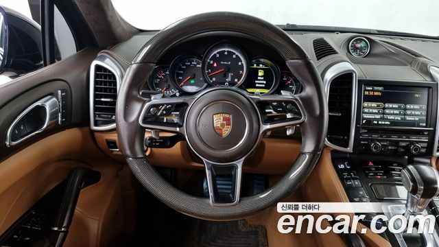 Porsche Cayenne 4.8 Turbo S 958 2016 — фото 13