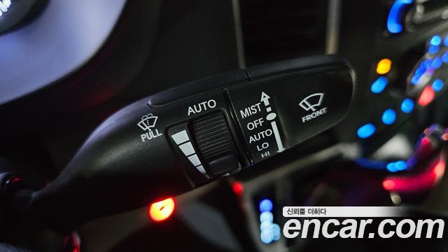 Hyundai Solati 15-seater Luxury 2023 — фото 18