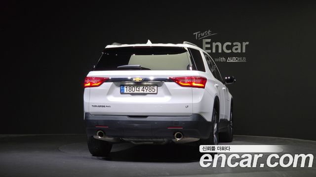 Chevrolet Traverse 3.6 AWD LT Leather Premium 2021 — фото 4