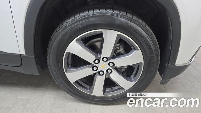Chevrolet Traverse 3.6 AWD LT Leather Premium 2021 — фото 5