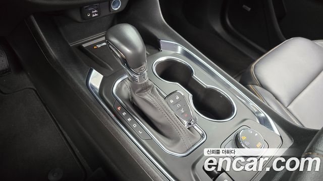Chevrolet Traverse 3.6 AWD LT Leather Premium 2021 — фото 9