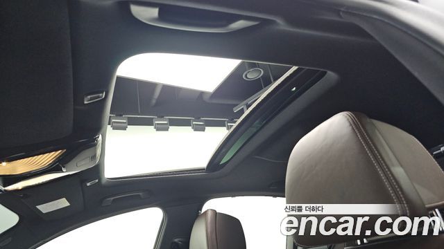 BMW 5 Series (G30) M550i xDrive 2021 — фото 18