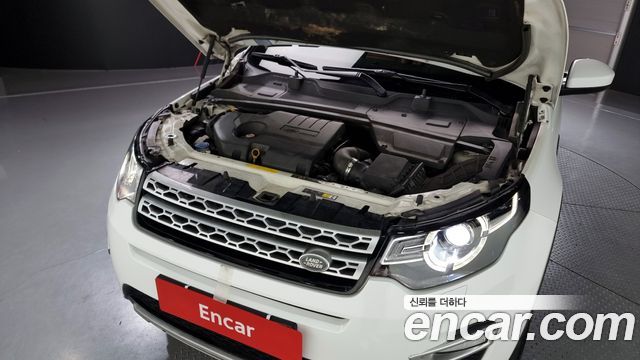 Land Rover Discovery Sport 2.0 TD4 HSE Luxury 2016 — фото 6