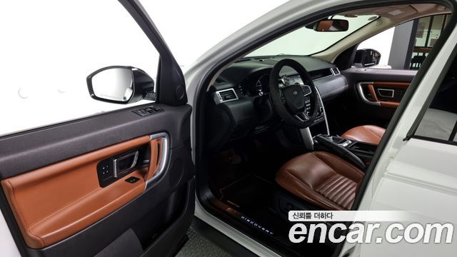 Land Rover Discovery Sport 2.0 TD4 HSE Luxury 2016 — фото 11