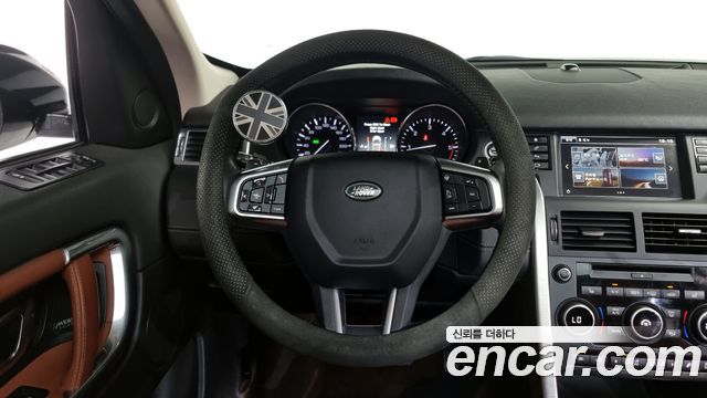 Land Rover Discovery Sport 2.0 TD4 HSE Luxury 2016 — фото 13