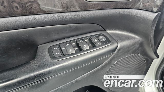 Jeep Grand Cherokee 3.6 Laredo WK2 2011 — фото 11