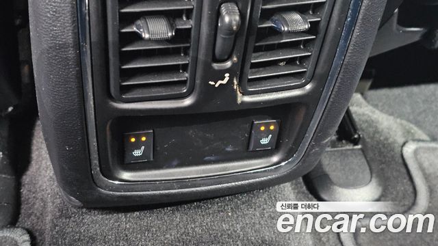 Jeep Grand Cherokee 3.6 Laredo WK2 2011 — фото 19