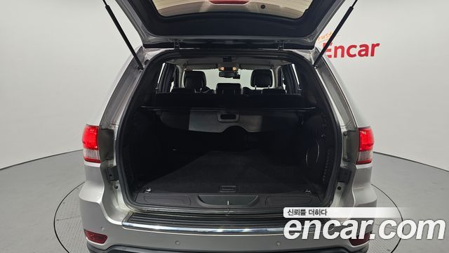 Jeep Grand Cherokee 3.6 Laredo WK2 2011 — фото 20