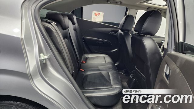 Chevrolet Aveo Sedan LT Luxury 2012 — фото 12