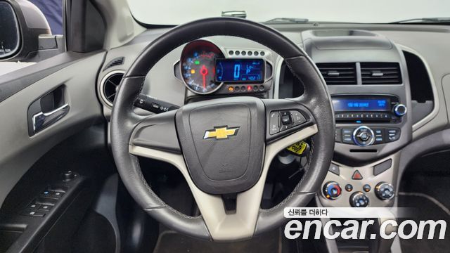 Chevrolet Aveo Sedan LT Luxury 2012 — фото 13