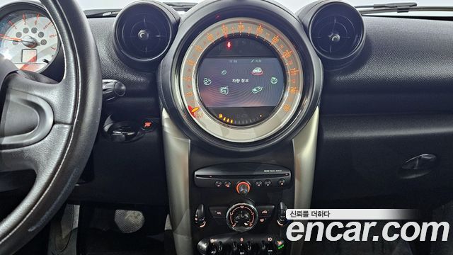 MINI Cooper D Countryman SE 1st 2013 — фото 14