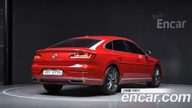 Volkswagen Arteon 2.0 TDI Premium 2018 — фото 2