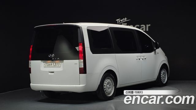 Hyundai Staria 4WD Tourer 11-Seater Smart 2022 — фото 2