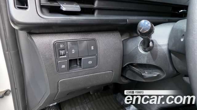 Hyundai Staria 4WD Tourer 11-Seater Smart 2022 — фото 19