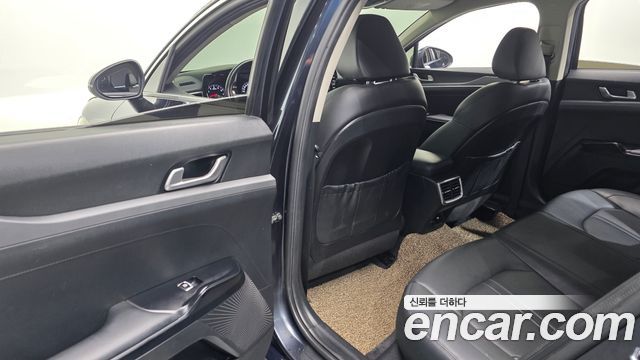 Kia K5 (III) 2.0 Prestige 2021 — фото 19