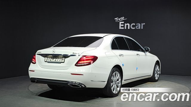 Mercedes-Benz E-Class (W213) E220d 4MATIC Exclusive 2020 — фото 2