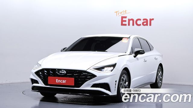 Hyundai Sonata (DN8) 2.0 Modern