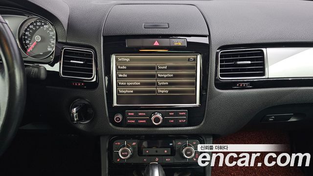 Volkswagen Touareg V6 3.0 TDI Bluemotion 7P5 2011 — фото 18
