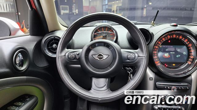 MINI Cooper D Countryman ALL4 1st 2016 — фото 14