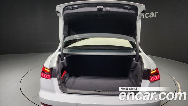 Audi A6 (C8) 45 TFSI Premium 2023 — фото 20