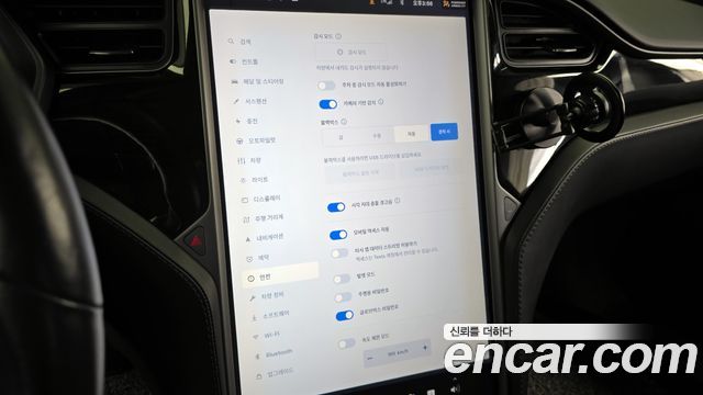 Tesla Model S 75D 2018 — фото 16