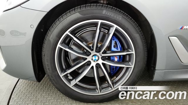 BMW 5 Series (G30) 520i M Sport 2023 — фото 5