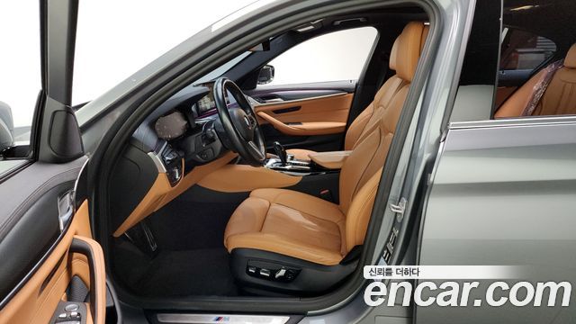 BMW 5 Series (G30) 520i M Sport 2023 — фото 10