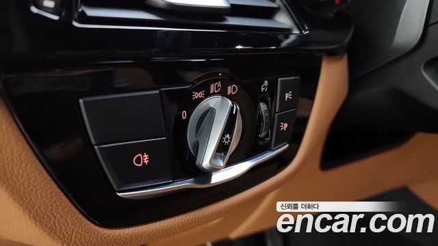 BMW 5 Series (G30) 520i M Sport 2023 — фото 17