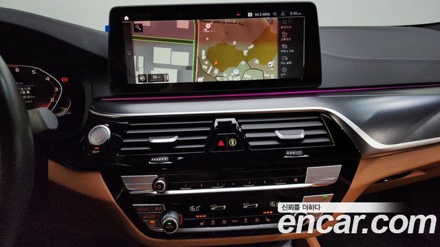 BMW 5 Series (G30) 520i M Sport 2023 — фото 19