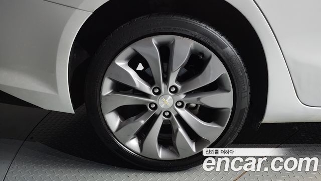 Chevrolet Malibu 2.0 Turbo LTZ Premium 2018 — фото 5
