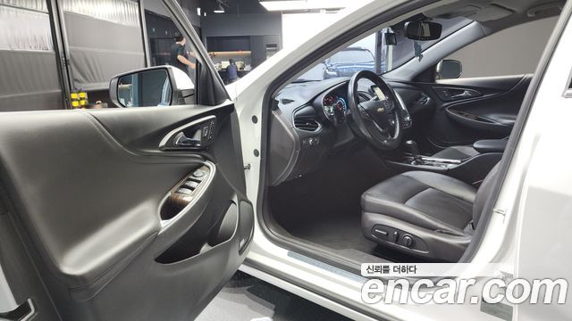 Chevrolet Malibu 2.0 Turbo LTZ Premium 2018 — фото 10